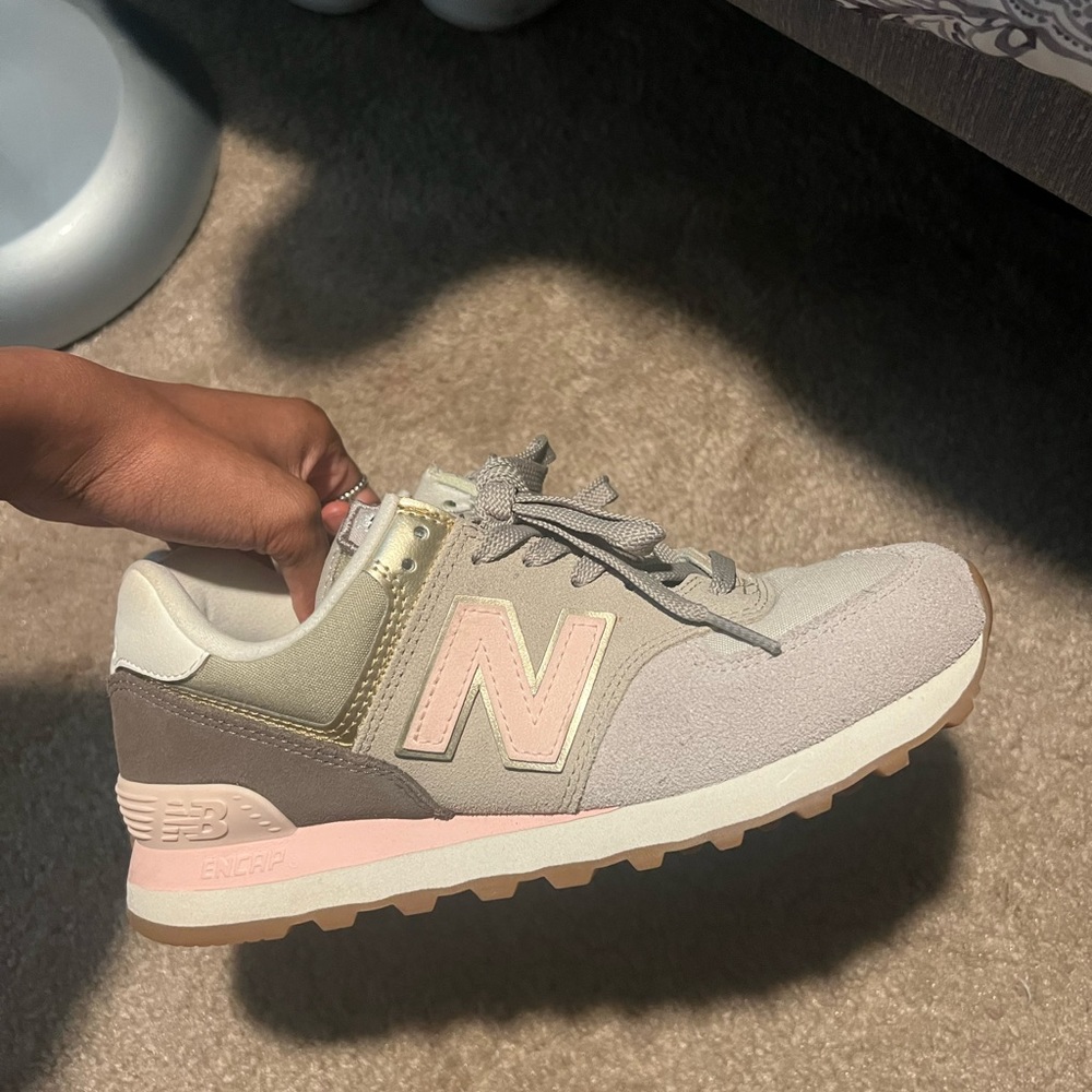 New balance shoe women